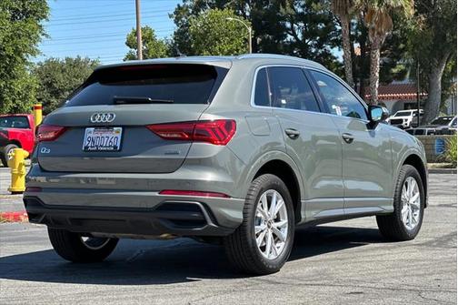 2024 Audi Q3 Premium 45 TFSI S line quattro Tiptronic