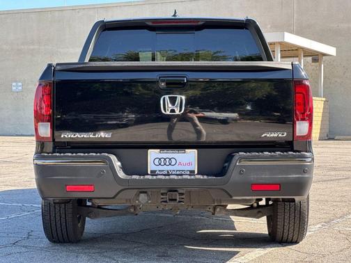Crystal Black Pearl 2019 Honda Ridgeline Black
