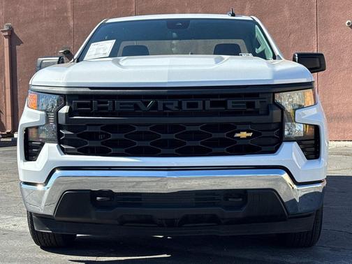 Summit White 2025 Chevrolet Silverado 1500 WT