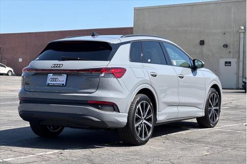 2025 Audi Q4 e-tron Premium 45 quattro