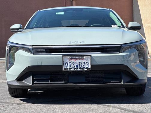 Morning Haze 2025 Kia K4 LXS