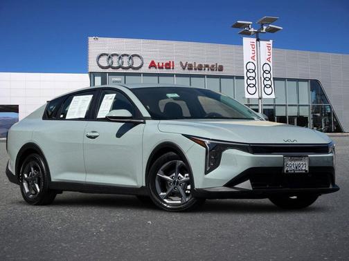 Morning Haze 2025 Kia K4 LXS