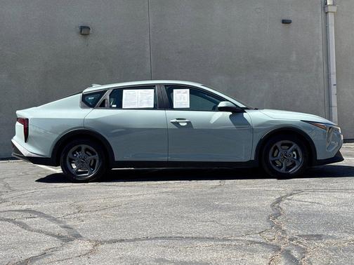 Morning Haze 2025 Kia K4 LXS