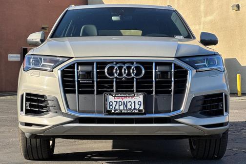 2022 Audi Q7 55 Premium Plus