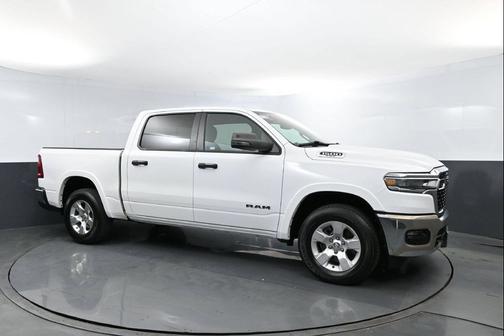 Bright White Clearcoat 2025 RAM 1500 Big Horn/Lone Star