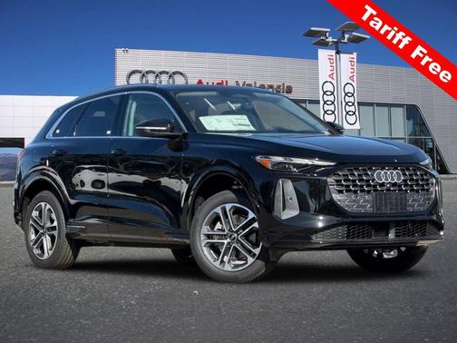 Mythos Black Metallic 2026 Audi Q5 Premium TFSI quattro S tronic