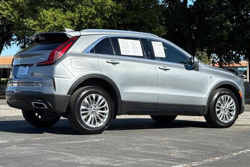 2024 Cadillac XT4 Premium Luxury