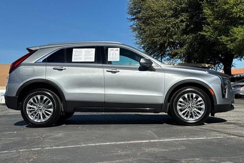 2024 Cadillac XT4 Premium Luxury