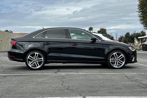Mythos Black Metallic 2019 Audi A3 2.0T Premium