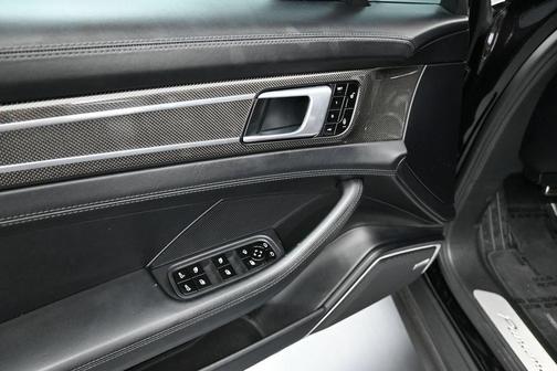 Jet Black Metallic 2018 Porsche Panamera Turbo