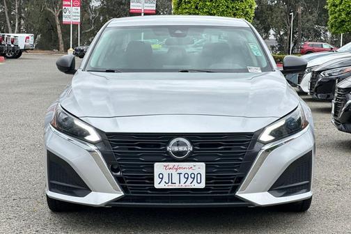 Brilliant Silver Metallic 2024 Nissan Altima 2.5 SV