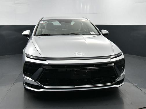 Aero Silver 2025 Hyundai SONATA SEL