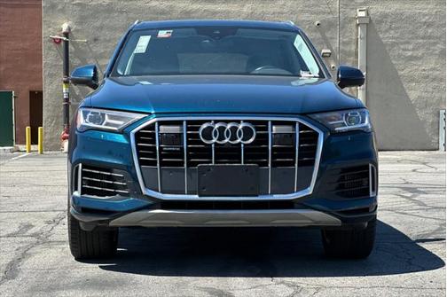 2022 Audi Q7 55 Premium Plus