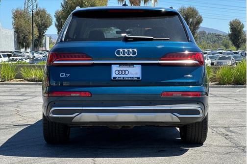 2022 Audi Q7 55 Premium Plus