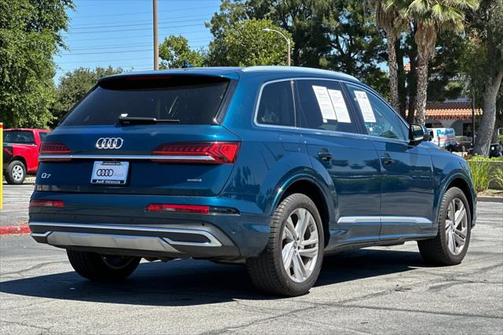 2022 Audi Q7 55 Premium Plus