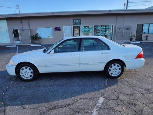 Premium White 2000 Acura RL 4dr Sdn