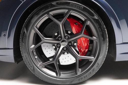 2025 Audi RS Q8 4.0T