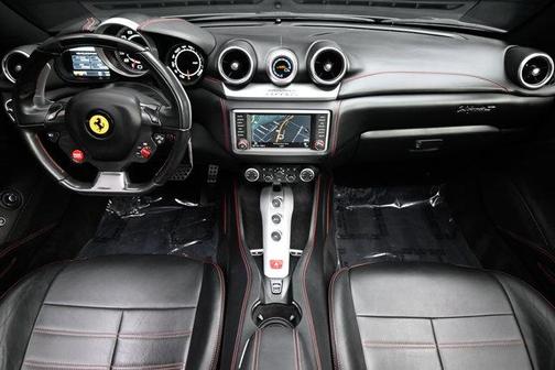 2016 Ferrari California T