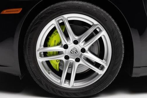 2016 Porsche Panamera 4