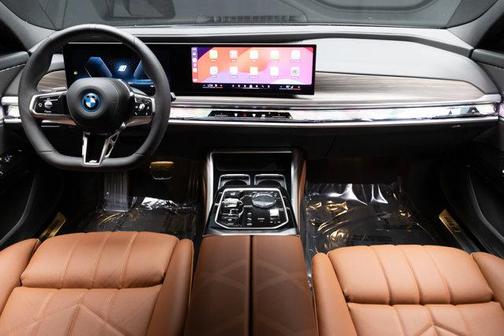 2025 BMW i7 xDrive60