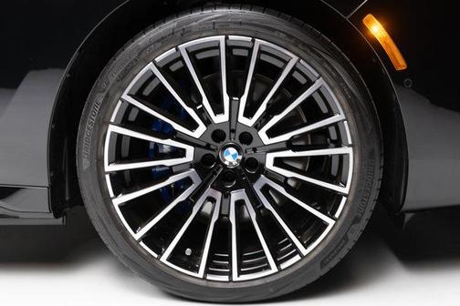 2025 BMW i7 xDrive60