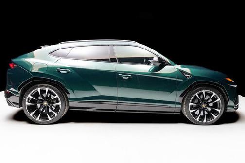 2021 Lamborghini Urus AWD