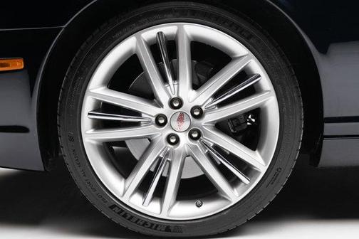 2009 Jaguar XJ Super V8