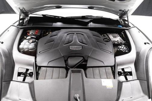 2023 Porsche Cayenne Platinum Edition