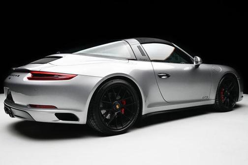 2019 Porsche 911 Targa 4 GTS