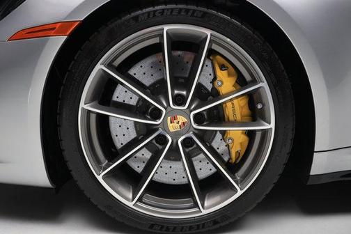 2024 Porsche 911 Targa 4S