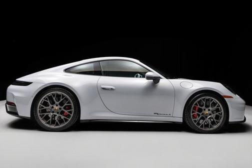 2025 Porsche 911 Carrera S