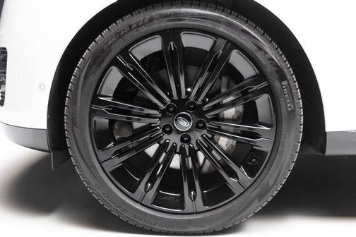 2023 Land Rover Range Rover P400 SE