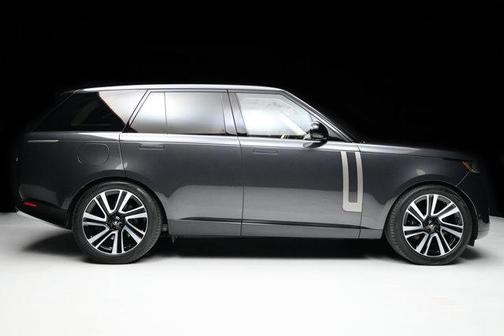 2023 Land Rover Range Rover P530 SE
