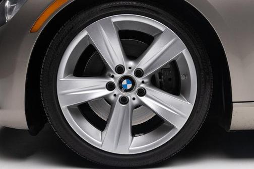 2008 BMW 335 2dr Cpe 335i RWD