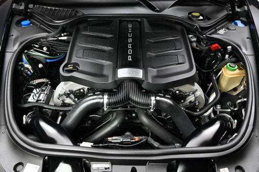 2016 Porsche Panamera 4S