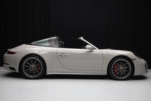 2018 Porsche 911 Targa 4S