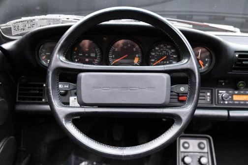 1989 Porsche 911 Cabriolet