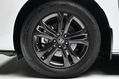 2024 Toyota Sienna XSE 7 Passenger