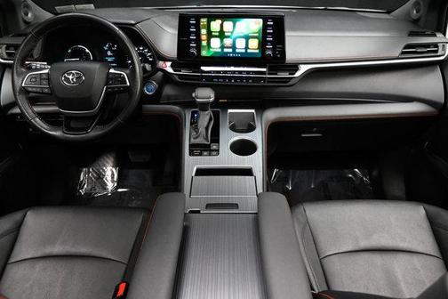 2024 Toyota Sienna XSE 7 Passenger