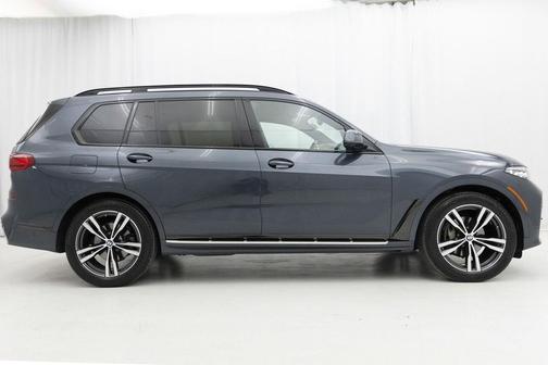 Arctic Grey Metallic 2021 BMW X7 xDrive40i