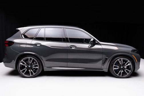 2024 BMW X5 M60i