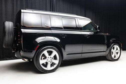 2023 Land Rover Defender 110 X-Dynamic SE