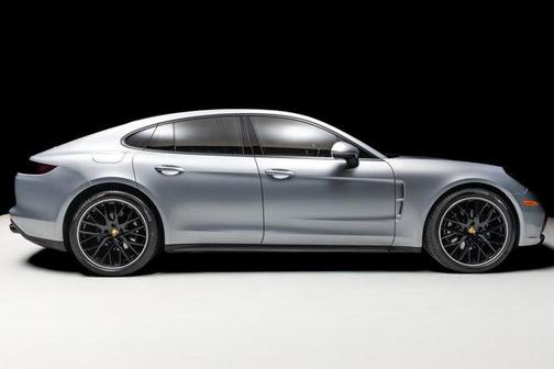 2020 Porsche Panamera 4