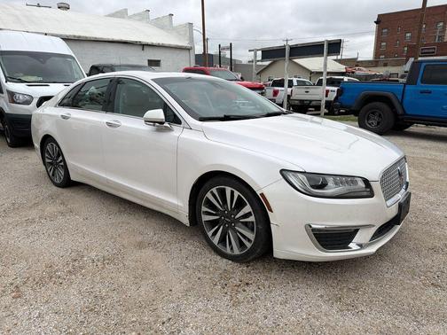 White Platinum Clearcoat Metallic 2017 Lincoln MKZ Select