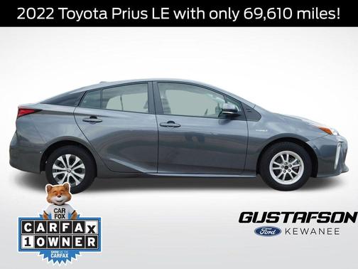 2022 Toyota Prius LE