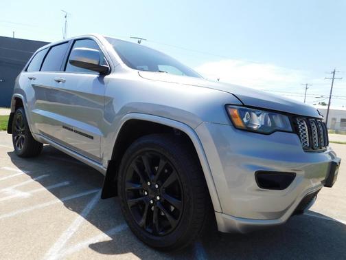 2019 Jeep Grand Cherokee Altitude