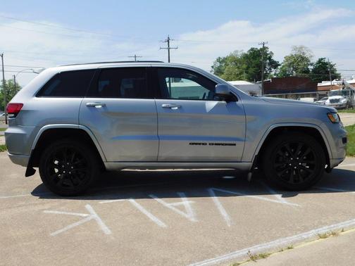 2019 Jeep Grand Cherokee Altitude