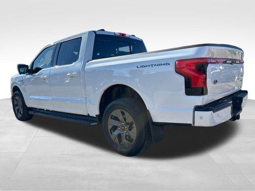 2023 Ford F-150 Lightning LARIAT