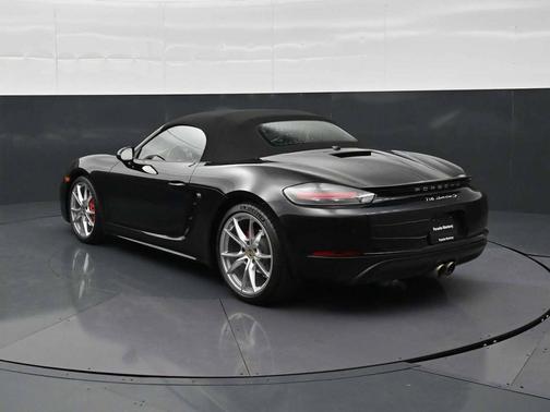 Jet Black Metallic 2024 Porsche 718 Boxster
