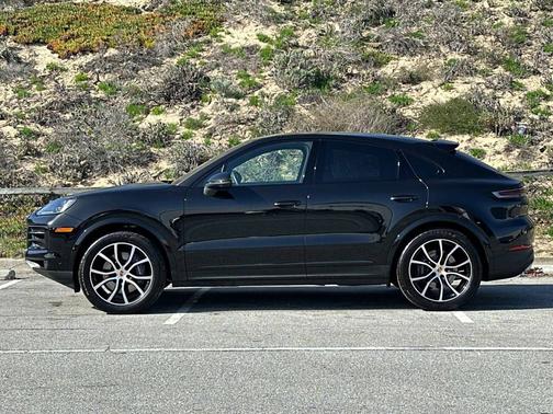2025 Porsche Cayenne 